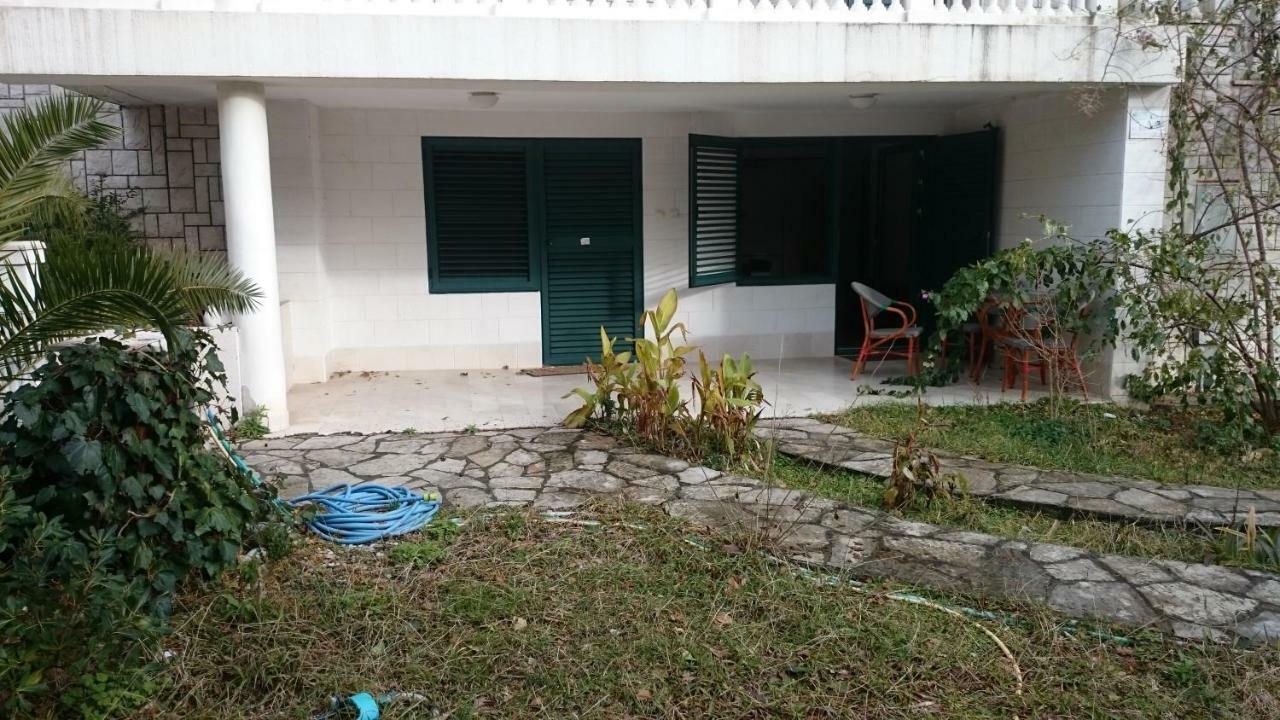 Bg Villa, Apartment L 苏托莫雷 外观 照片